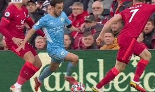 世界杯手机观看-米尔纳3次犯规仅1黄 瓜帅怒极：英超裁判驰名双标