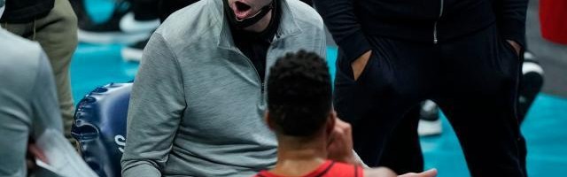 世界杯数据中心-名记爆料五大教头帅位不稳 雄鹿不进东决必换帅！