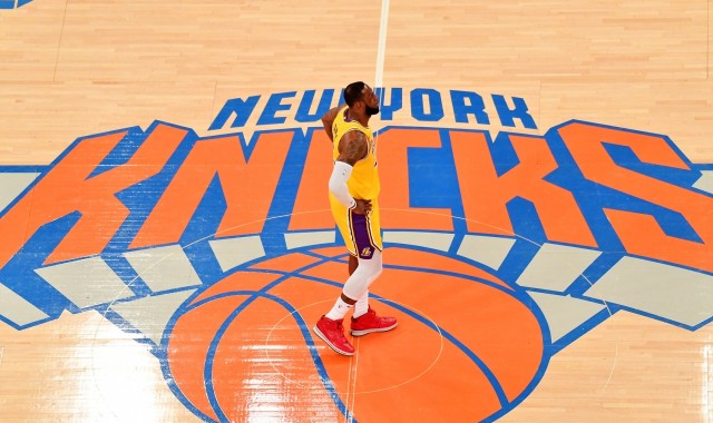 2月2日尼克斯vs湖人票价飙升！平均912刀创科比16年谢幕战后纪录