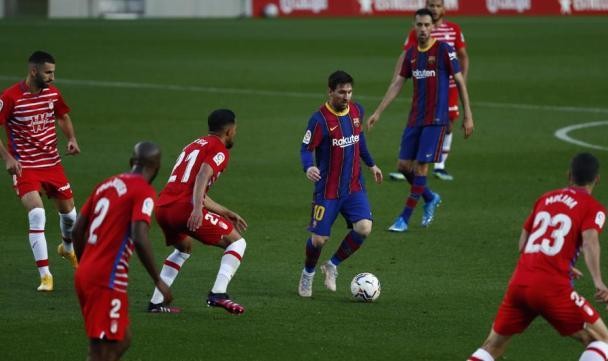 飘飘的巴萨爆大冷，登基战变滑铁卢，竖子不足与谋