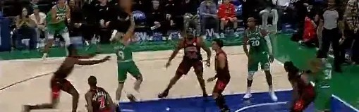 世界杯官网入口-内姆布哈德抛投打进，独行侠开局打出一波20-7领先公牛